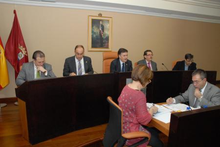 Imagen La Diputación liquea las cuentas de 2012 con un remanente de casi 4,2 millones de euros