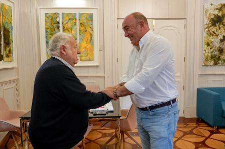 Imagen Varios alcaldes de la provincia comparten con Miguel Ángel de Vicente las problemáticas y necesidades de sus pueblos y los proyectos que contemplan a corto plazo