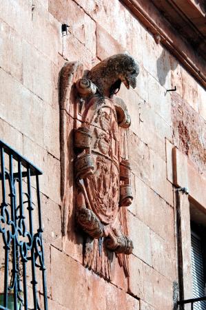 Escudo Casa del Águila