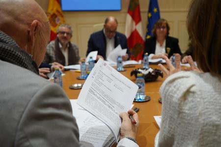 Imagen La Junta de Gobierno de la Diputación aprueba la concesión de 20.000 euros en ayudas a 27 establecimientos de restauración de la provincia en su apuesta por el consumo kilómetro cero